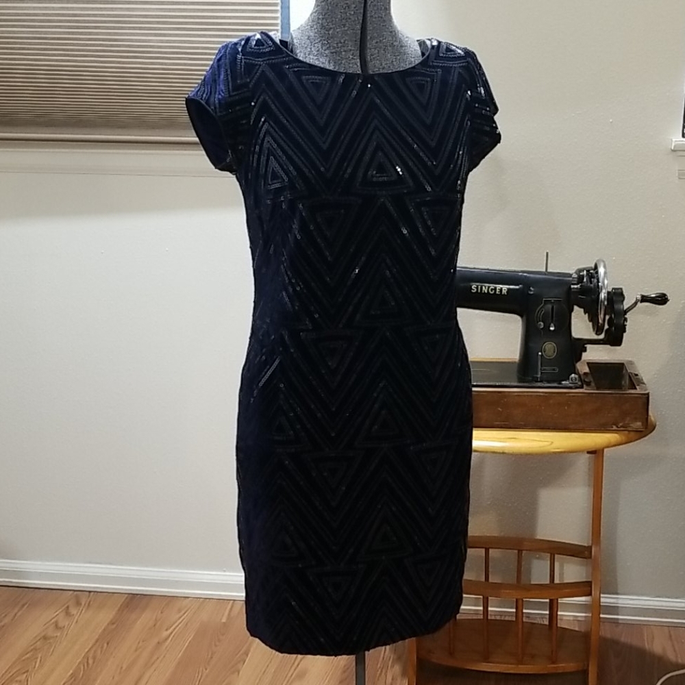 Eliza J, Midnight Blue Velvet/Sequined Dress, 6